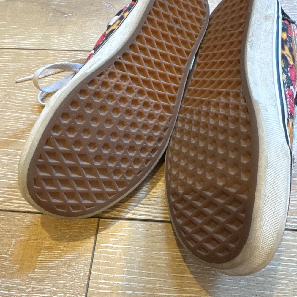 Vans size 6 men’s ( 7.5 women’s) - Picture 4 of 4